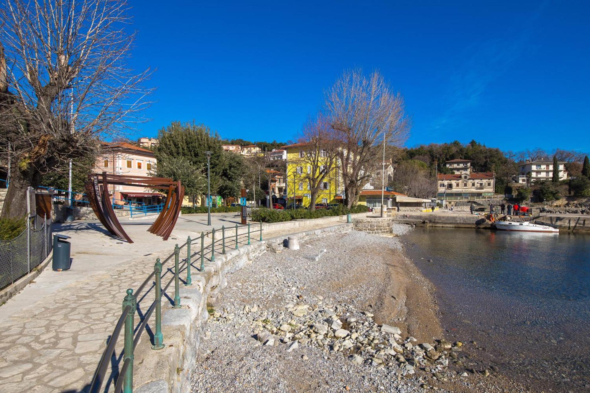 Apartments Anaika At The Beach, Opatija ภายนอก รูปภาพ